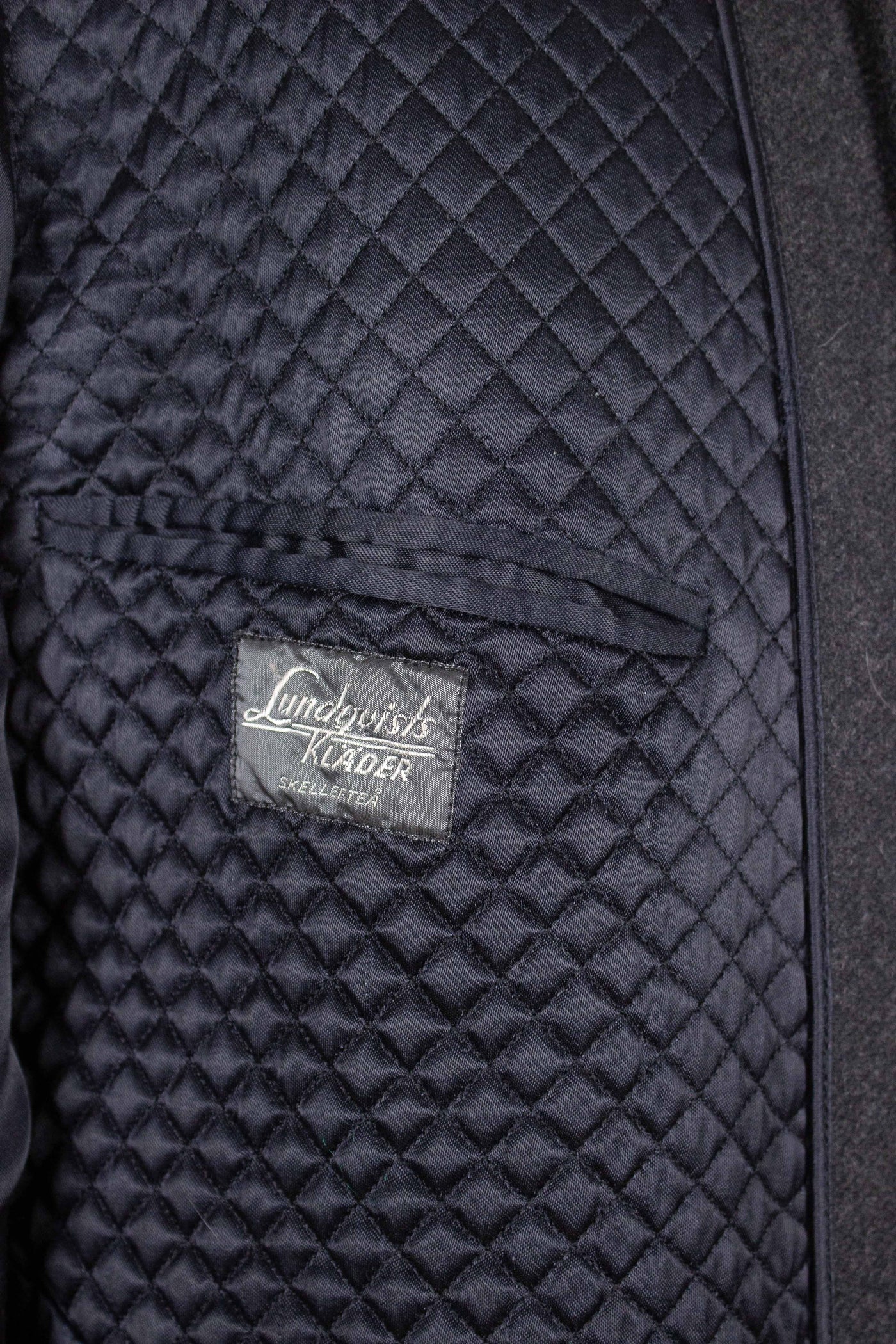 1930S/1940S SWEDISH GREY SINGLE BREASTED OVERCOAT BY RANG. SIZE CA EU 50