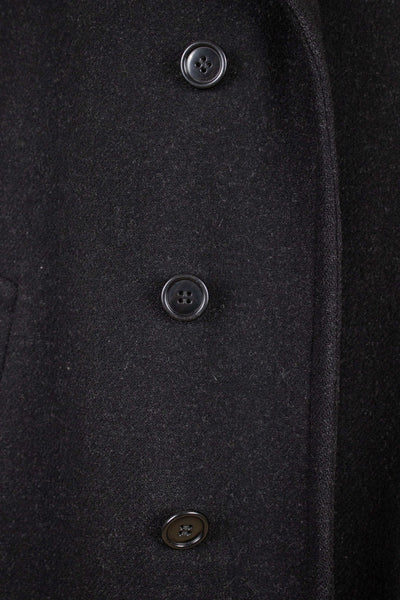 SWEDISH 1940S HEAVYWEIGHT DARK GREY RAGLAN OVERCOAT. SIZE CA EU 48