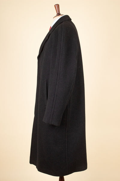 SWEDISH 1940S HEAVYWEIGHT DARK GREY RAGLAN OVERCOAT. SIZE CA EU 48