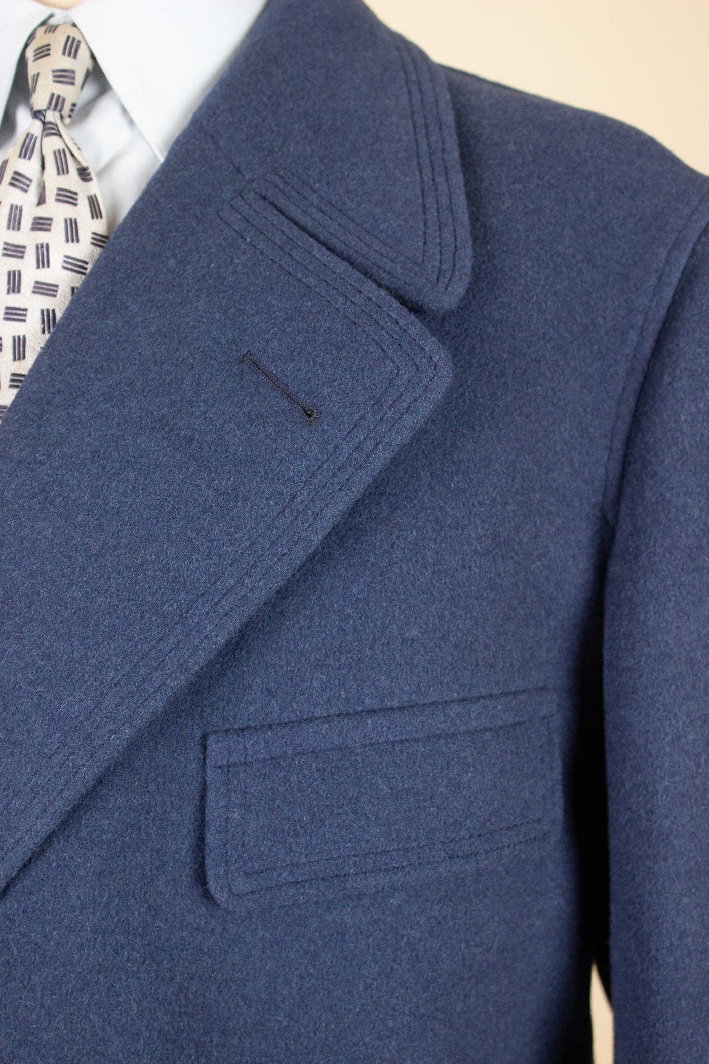 SWEDISH 1940S/1950S BLUE DOUBLE BREASTED OVERCOAT BY STANDARDS HÖRNA. SIZE CA EU  50