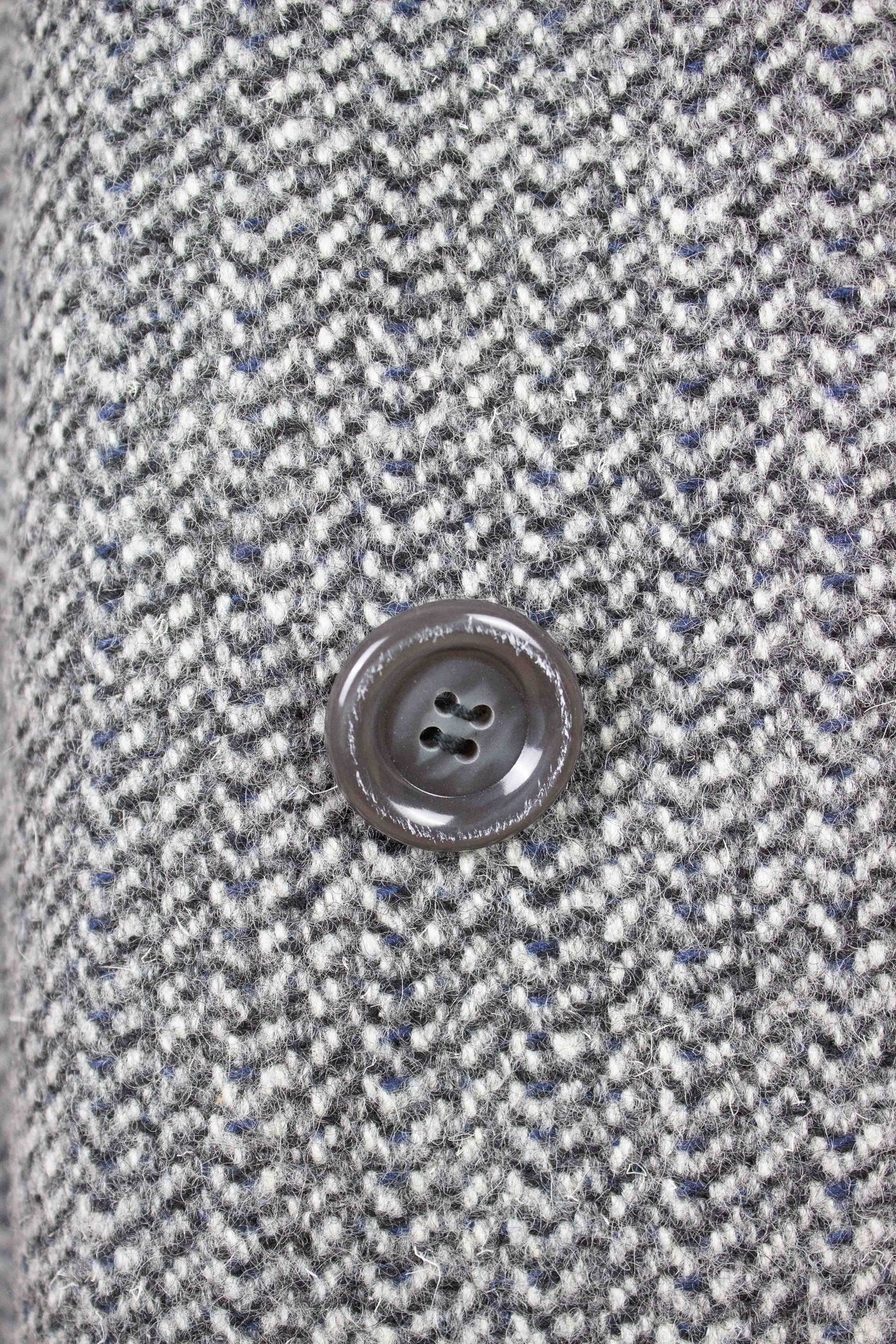 SWEDISH 1950S SINGLE BREASTED RAGLAN DEADSTOCK TWEED COAT BY RYWI. SIZE CA EU 50