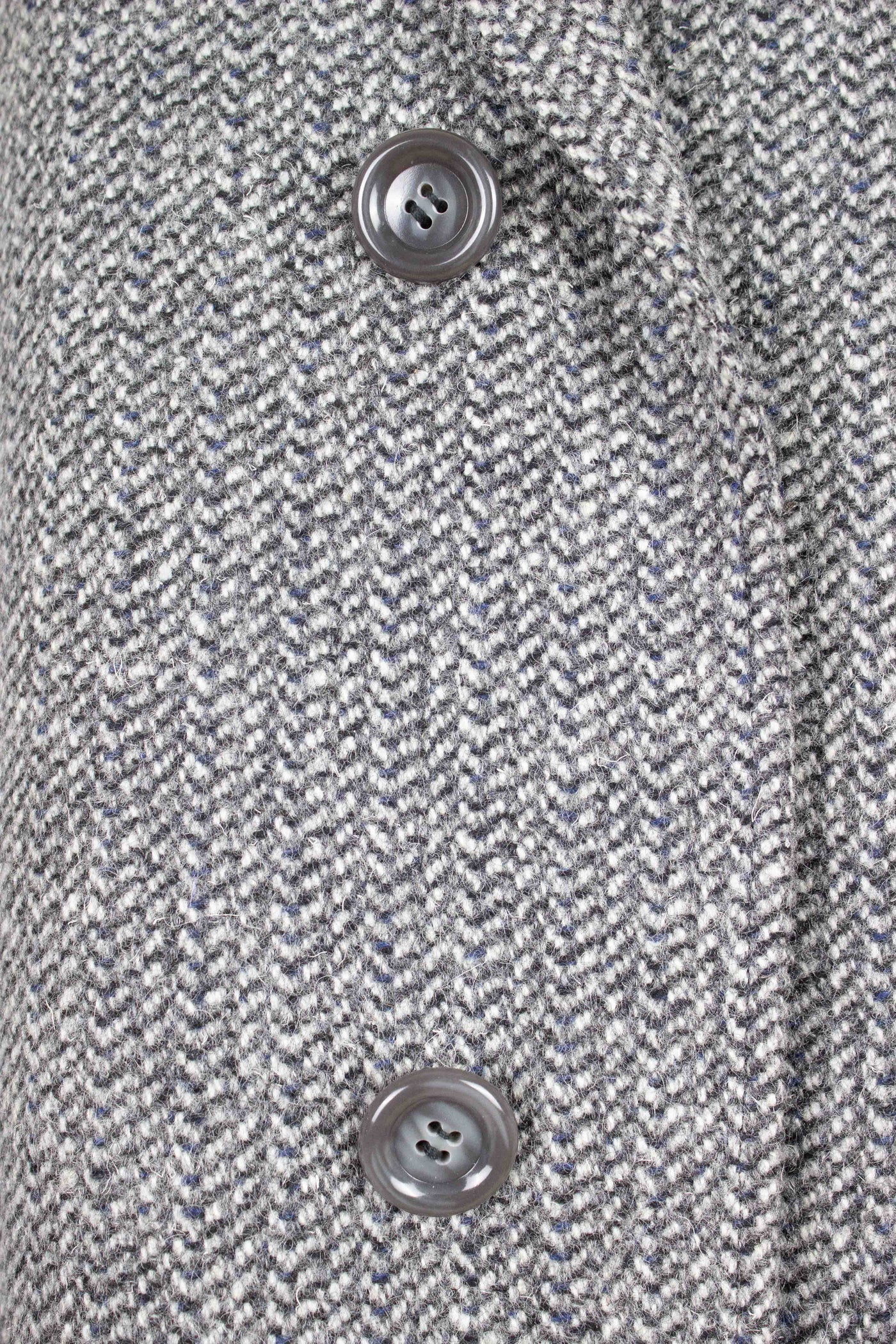 SWEDISH 1950S SINGLE BREASTED RAGLAN DEADSTOCK TWEED COAT BY RYWI. SIZE CA EU 50
