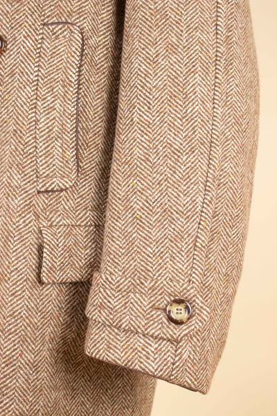 SWEDISH 1940S BROWN HERRINGBONE TWEED CARCOAT BY ÖRNKLÄDER. SIZE CA EU 50