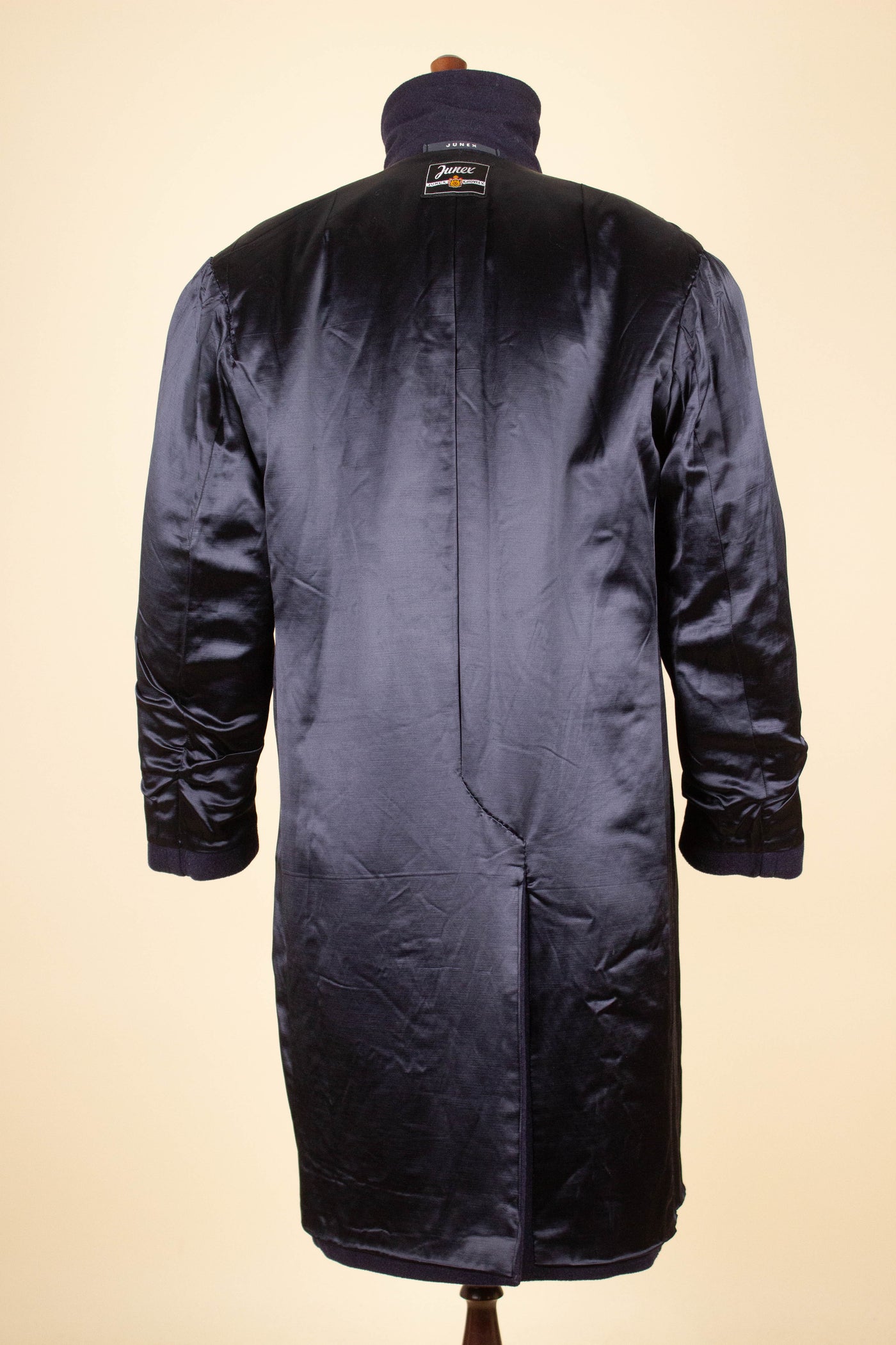 SWEDISH 1940S DARK BLUE DOUBLE BREASTED OVERCOAT BY JUNEX. SIZE CA EU 48