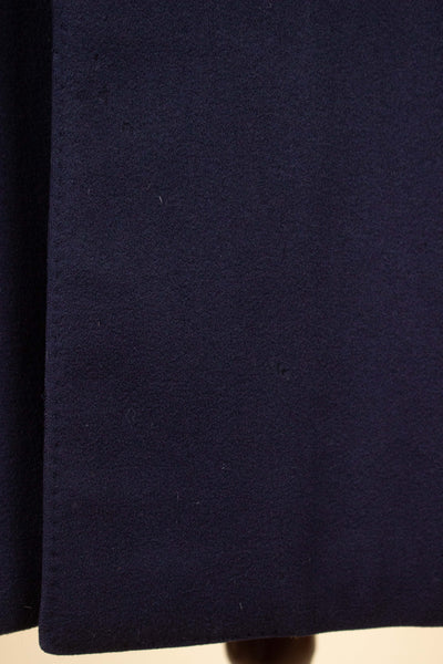 SWEDISH 1960S DARK BLUE SINGLE BREASTED RAGLAN OVERCOAT BY TIGER. SIZE CA EU 48-50