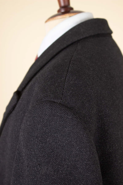 SWEDISH BESPOKE 1958 DARK GREY DOUBLE BREASTED OVERCOAT BY HÖGDAHLS. SIZE CA EU 48