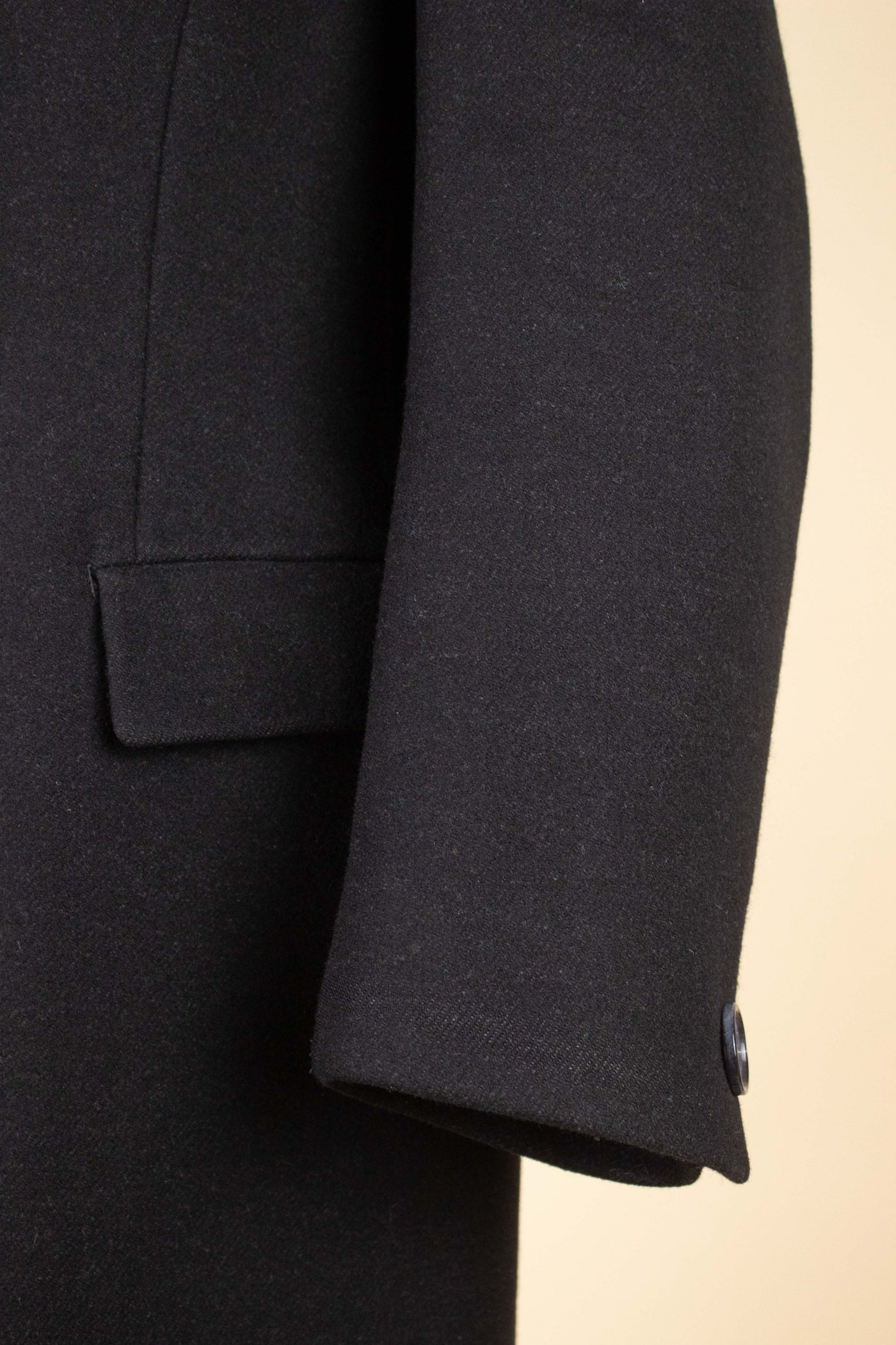 SWEDISH 1965 BESPOKE BLACK DOUBLE BREASTED OVERCOAT WITH PERSIAN COLLAR. SIZE CA EU 46