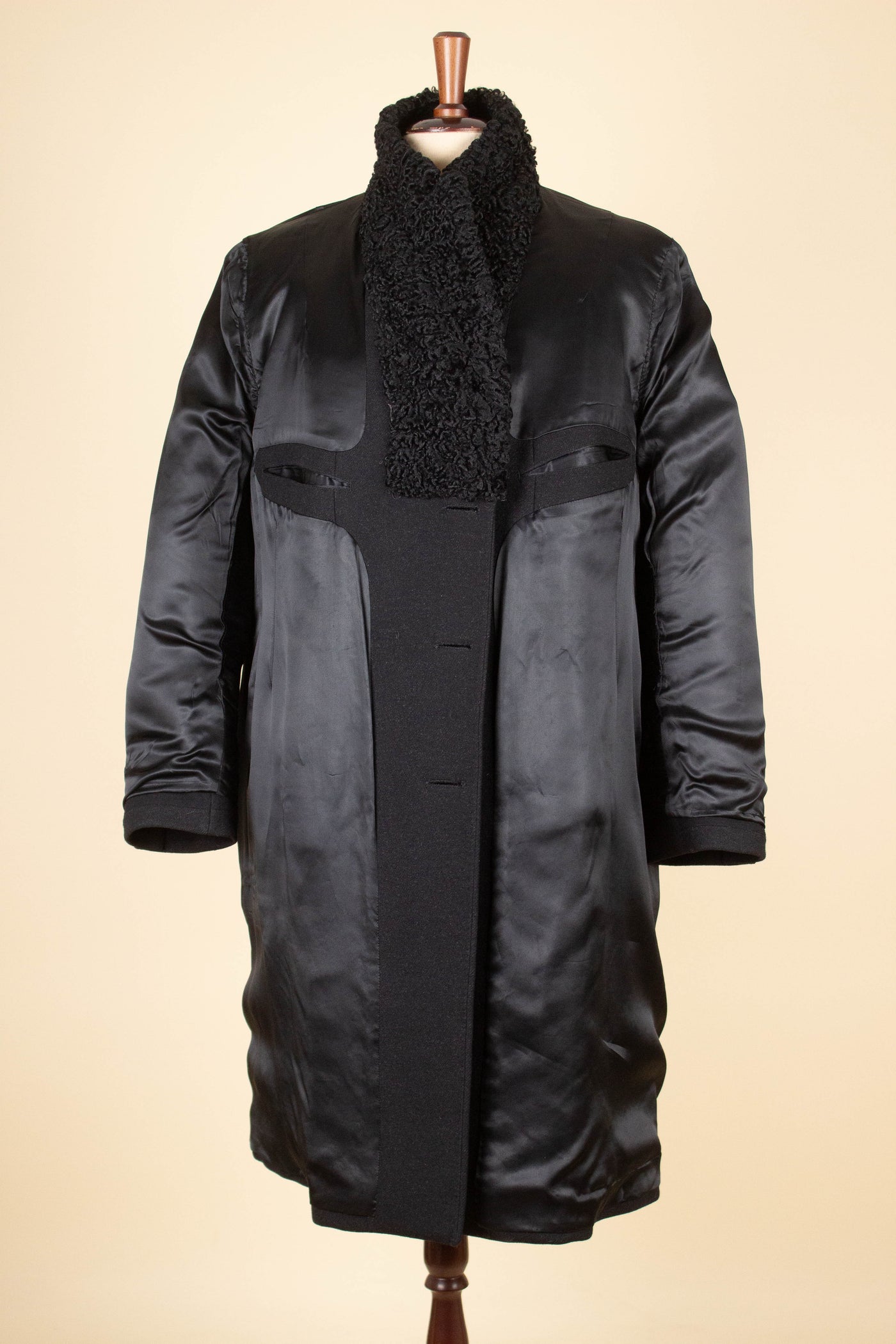 SWEDISH 1965 BESPOKE BLACK DOUBLE BREASTED OVERCOAT WITH PERSIAN COLLAR. SIZE CA EU 46