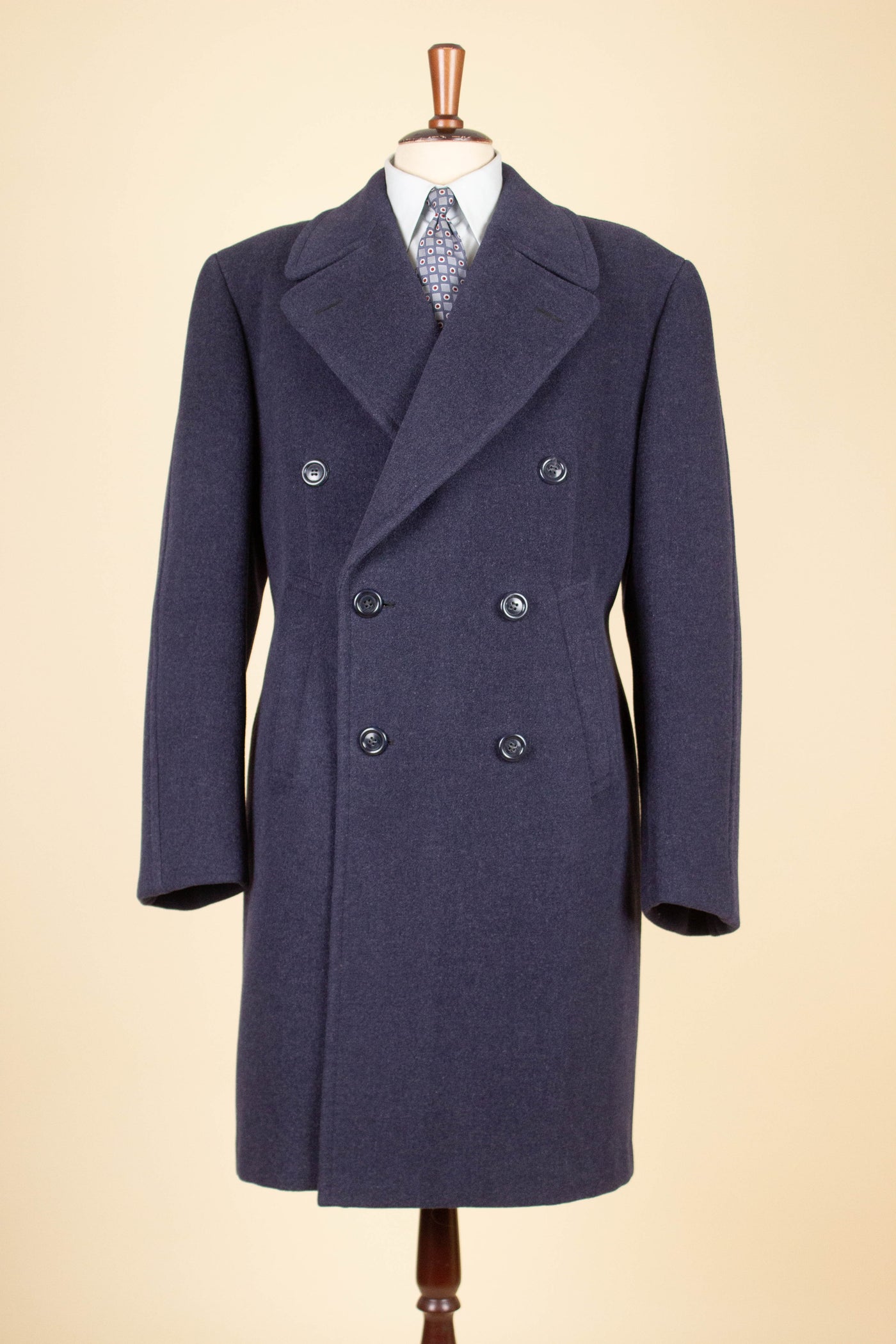 SWEDISH 1940S/1950S BLUE DOUBLE BREASTED OVERCOAT BY HARRYS. SIZE CA EU 50