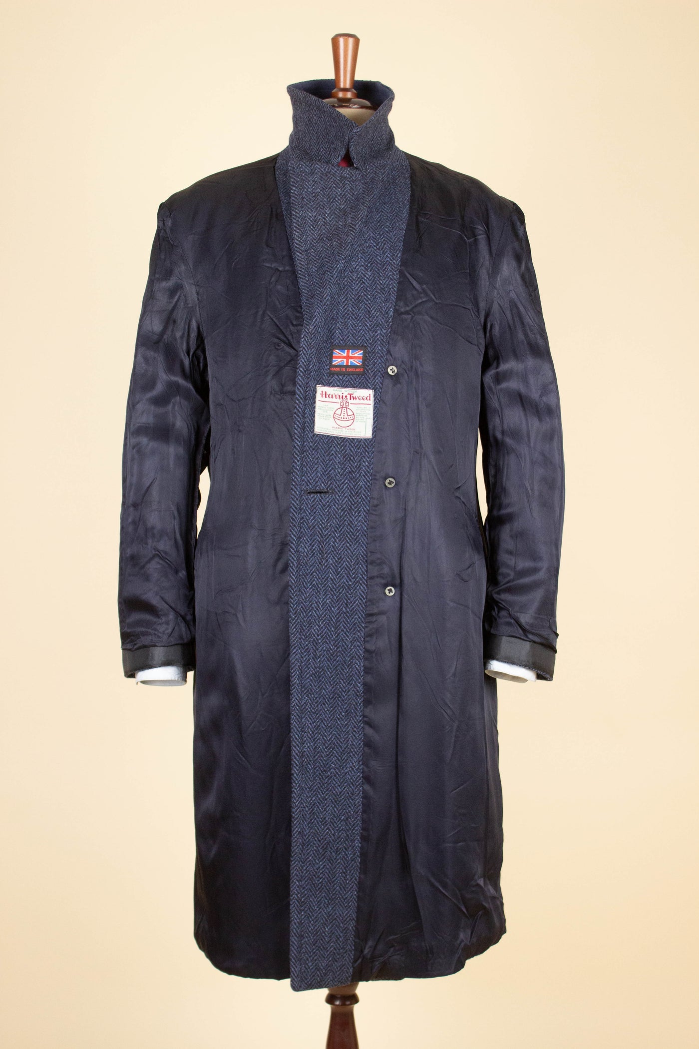 BRITISH 1960 BLUE HERRINGBONE DOUBLE BREASTED HARRIS TWEED OVERCOAT. SIZE CA EU 48 L