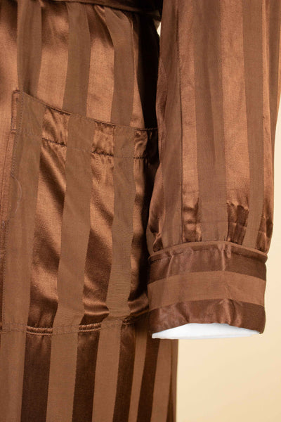 SWEDISH 1940S/1950S REDDISH-BROWN SILK DRESSING GOWN. SIZE CA EU 48
