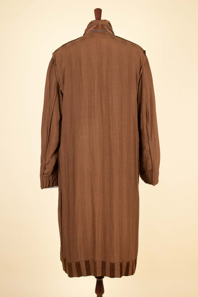 SWEDISH 1940S/1950S REDDISH-BROWN SILK DRESSING GOWN. SIZE CA EU 48