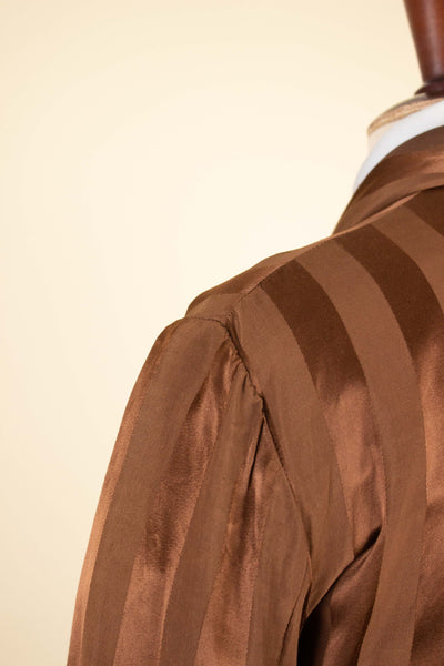 SWEDISH 1940S/1950S REDDISH-BROWN SILK DRESSING GOWN. SIZE CA EU 48