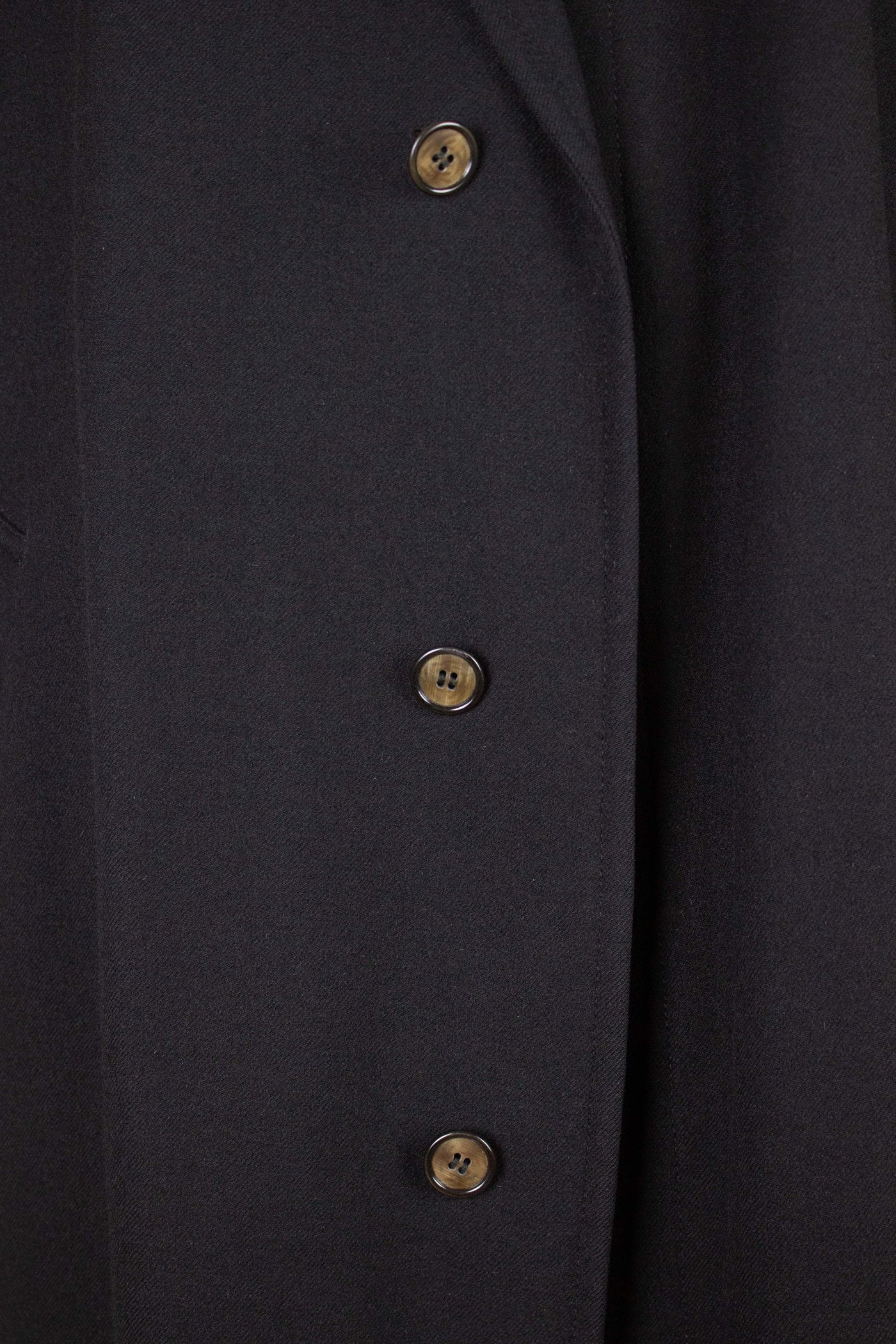 SWEDISH 1940S/1950S BLACK LIGHTWEIGHT COAT BY STEENS. SIZE CA EU 52
