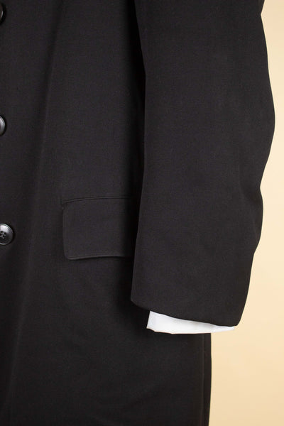 SWEDISH 1910S/1920S BLACK OVERCOAT WITH PERSIAN COLLAR AND FUR LINING, BY PAUL U. BERGSTRÖM. SIZE CA EU 48