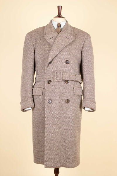 SWEDISH 1957 LIGHT BROWN DOUBLE BREASTED BESPOKE OVERCOAT BY PUB. SIZE CA EU 52-54
