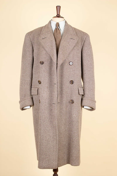 SWEDISH 1957 LIGHT BROWN DOUBLE BREASTED BESPOKE OVERCOAT BY PUB. SIZE CA EU 52-54