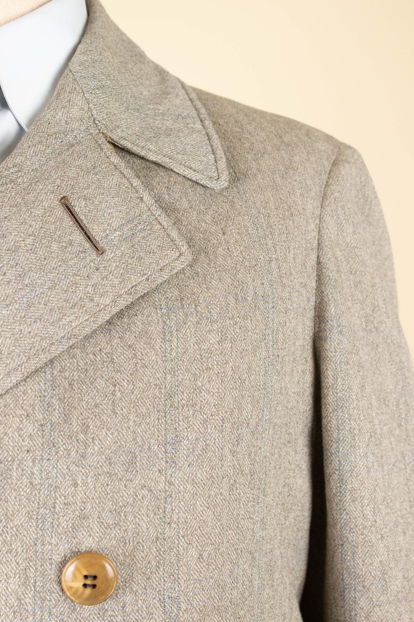 SWEDISH 1920S GREY/GREEN STRIPED DOUBLE BREASTED OVERCOAT. SIZE CA EU 46