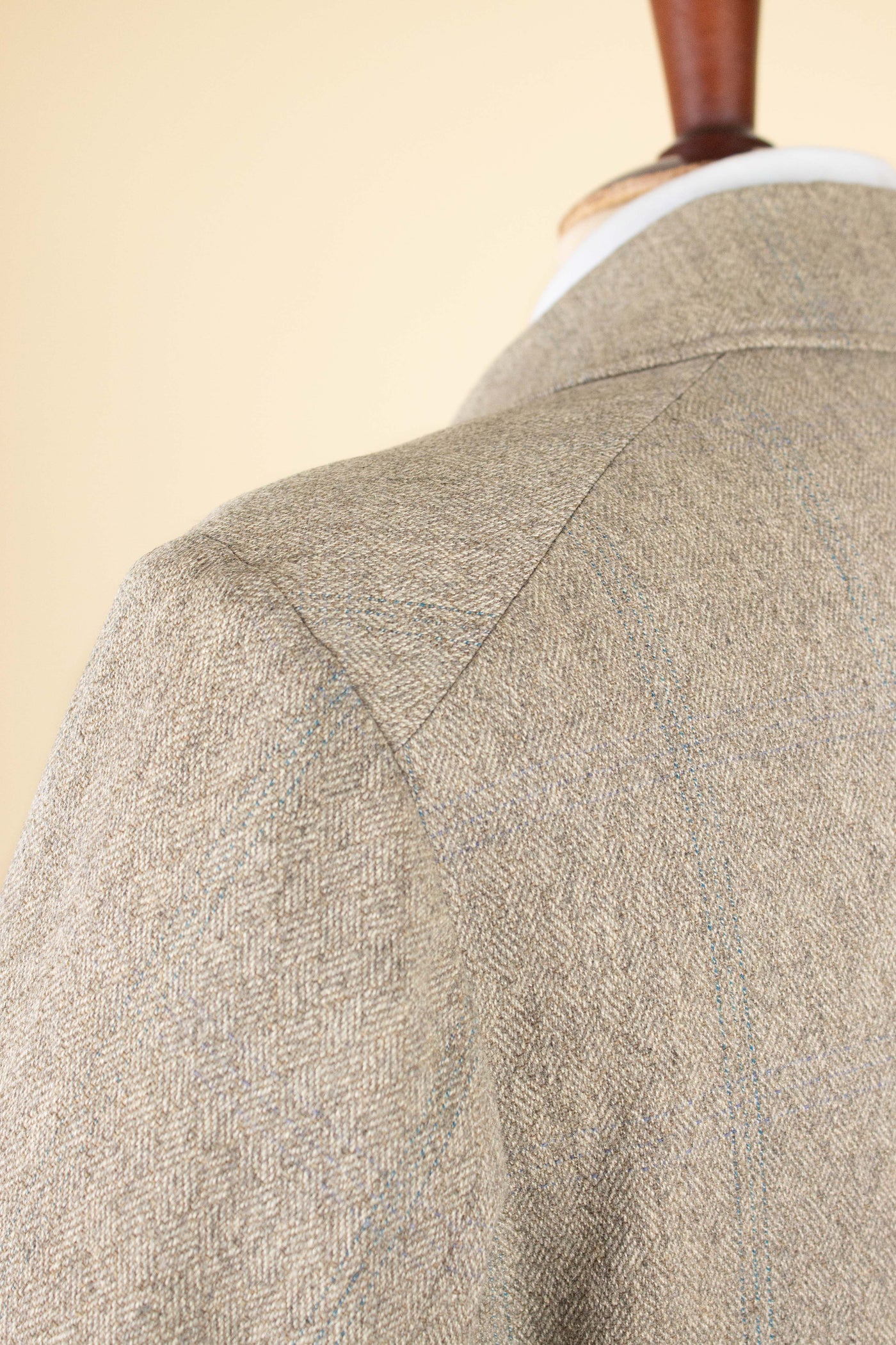 SWEDISH 1920S GREY/GREEN STRIPED DOUBLE BREASTED OVERCOAT. SIZE CA EU 46
