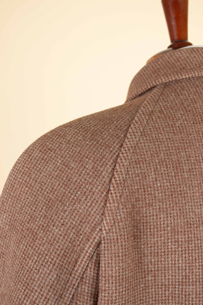 SWEDISH 1940S/1950S MID-BROWN RAGLAN TWEED OVERCOAT BY JUNEX. SIZE CA EU 46-48