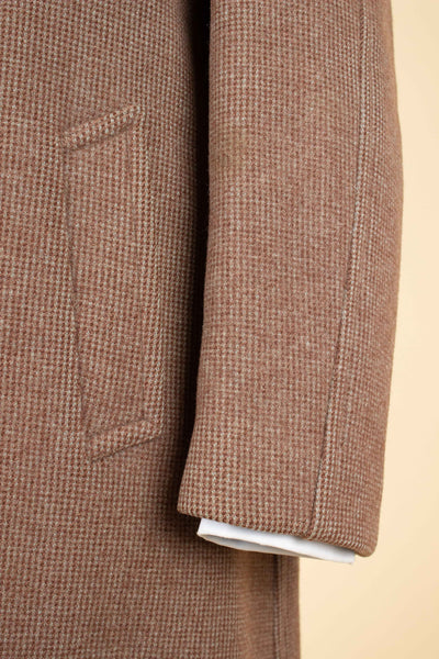 SWEDISH 1940S/1950S MID-BROWN RAGLAN TWEED OVERCOAT BY JUNEX. SIZE CA EU 46-48