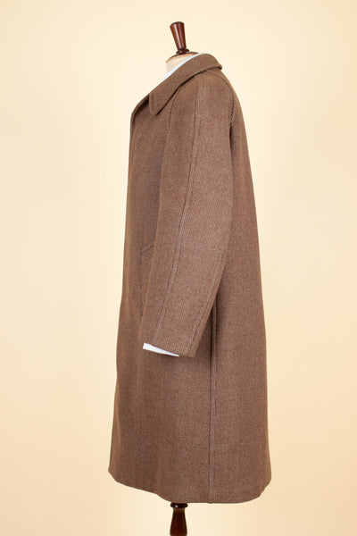 SWEDISH 1940S/1950S MID-BROWN RAGLAN TWEED OVERCOAT BY JUNEX. SIZE CA EU 46-48