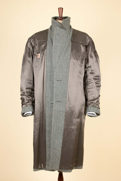 SWEDISH 1930S/1940S GREEN HERRINGBONE DEADSTOCK TWEED COAT BY HELLTEX. SIZE CA EU 46