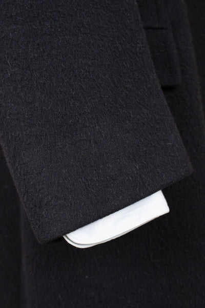 SWEDISH 1948 BLACK SINGLE BREASTED BESPOKE OVERCOAT BY STRÖMS. SIZE CA EU 48-50