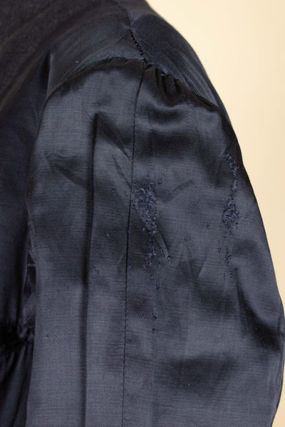 SWEDISH 1940S DARK GREY SINGLE BREASTED OVERCOAT BY KABOM. SIZE CA EU 50-52