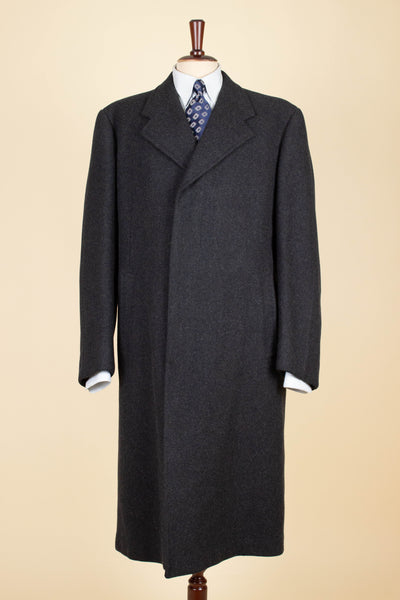 SWEDISH 1940S DARK GREY SINGLE BREASTED OVERCOAT BY KABOM. SIZE CA EU 50-52