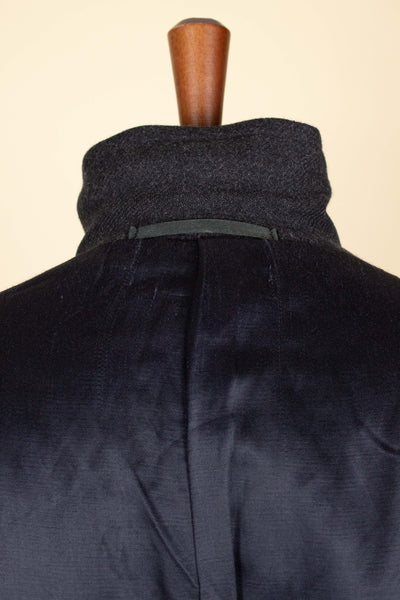 SWEDISH 1940S DARK GREY SINGLE BREASTED OVERCOAT BY KABOM. SIZE CA EU 50-52