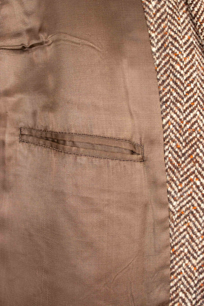 SWEDISH 1930S/1940S BROWN HERRINGBONE RAGLAN TWEED OVERCOAT. SIZE CA EU 48