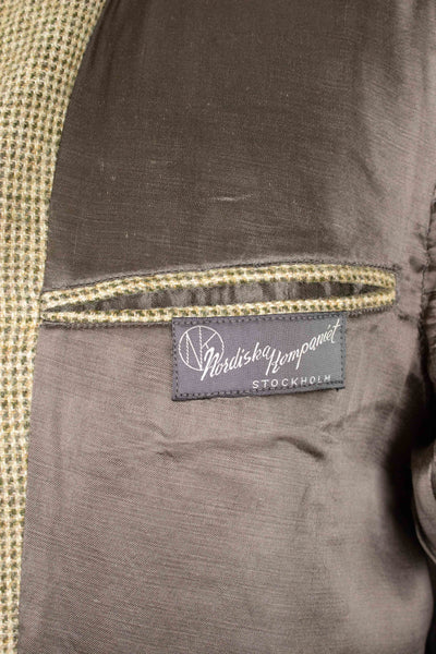 SWEDISH 1950S LIGHT GREEN SINGLE BREASTED TWEED OVERCOAT BY NORDISKA KOMPANIET. SIZE CA EU 48