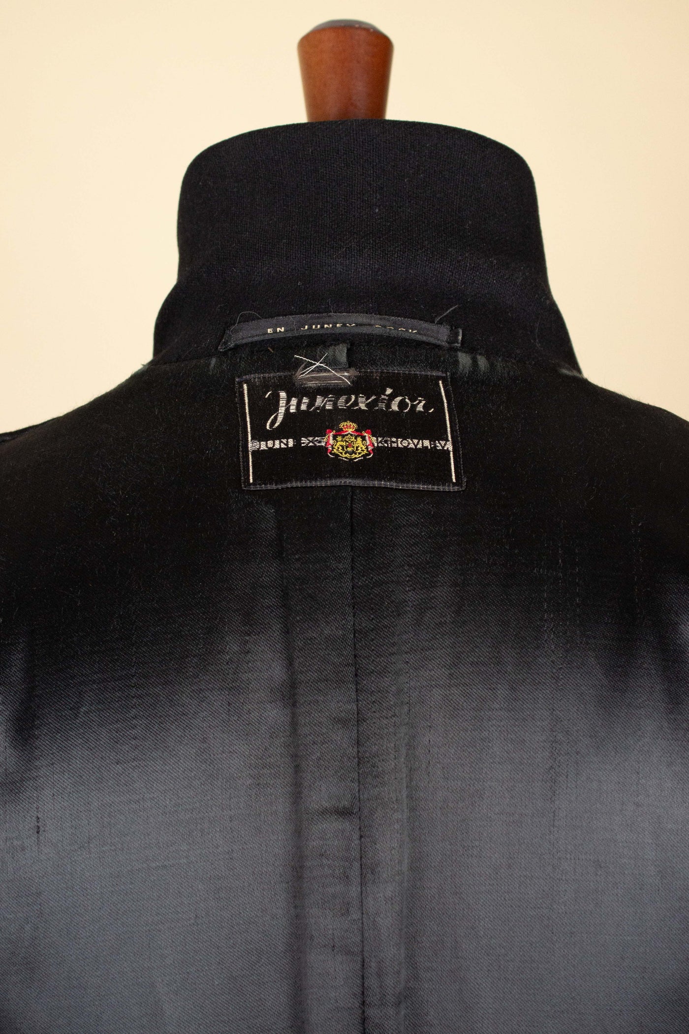 SWEDISH 1930S BLACK DOUBLE BREASTED OVERCOAT BY JUNEX. SIZE CA EU 46 LONG