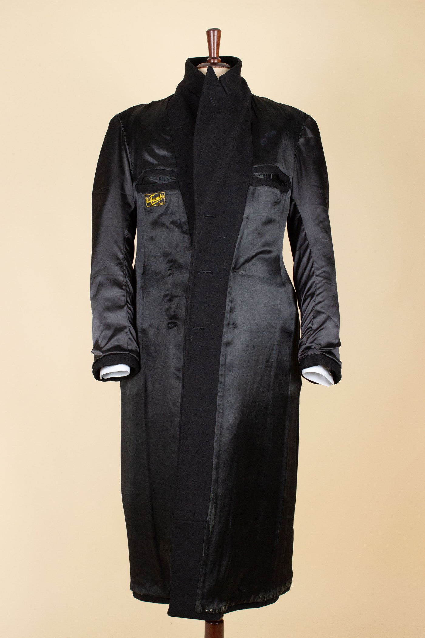 SWEDISH 1930S BLACK DOUBLE BREASTED OVERCOAT BY JUNEX. SIZE CA EU 46 LONG