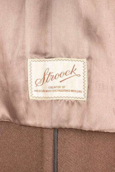 AMERICAN 1950S CHOCOLATE BROWN CAMEL WOOL SINGLE BREASTED OVERCOAT. SIZE CA EU 46-48