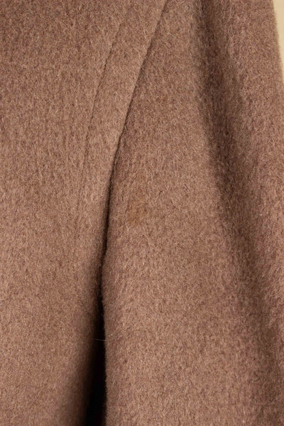 AMERICAN 1950S CHOCOLATE BROWN CAMEL WOOL SINGLE BREASTED OVERCOAT. SIZE CA EU 46-48