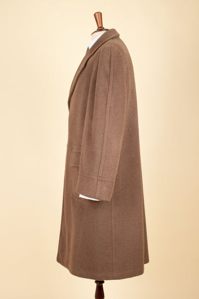 AMERICAN 1950S CHOCOLATE BROWN CAMEL WOOL SINGLE BREASTED OVERCOAT. SIZE CA EU 46-48