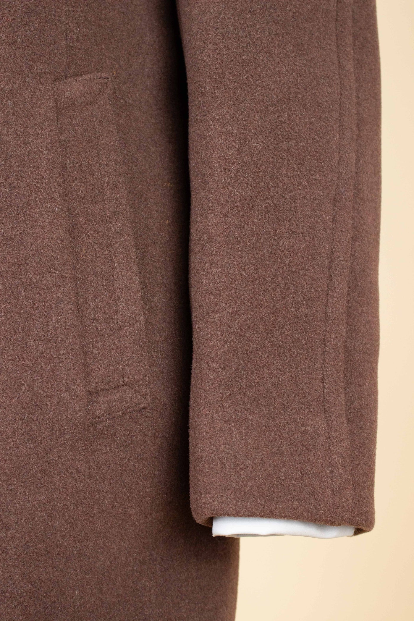 SWEDISH 1940S/1950S CHOCOLATE BROWN DOUBLE BREASTED SUIT BY KABOM. SIZE CA EU 46-48