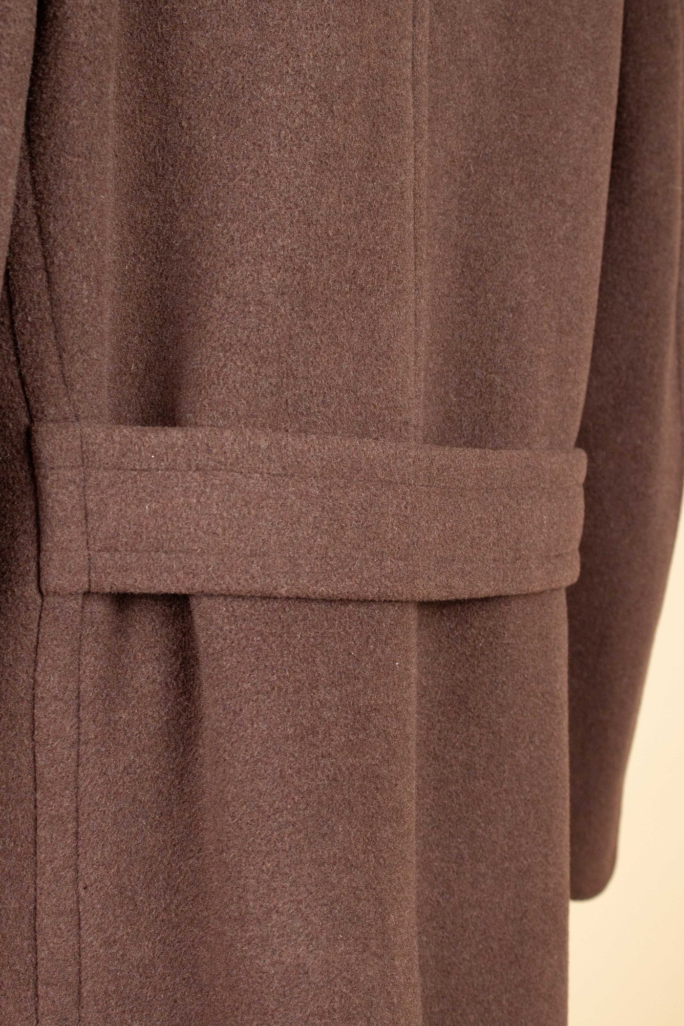 SWEDISH 1940S/1950S CHOCOLATE BROWN DOUBLE BREASTED SUIT BY KABOM. SIZE CA EU 46-48