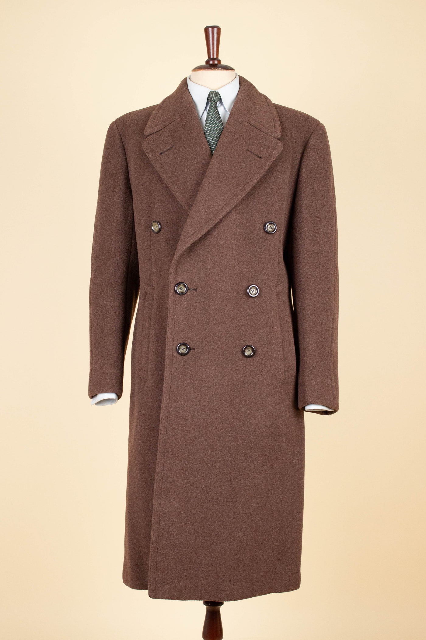 SWEDISH 1940S/1950S CHOCOLATE BROWN DOUBLE BREASTED SUIT BY KABOM. SIZE CA EU 46-48