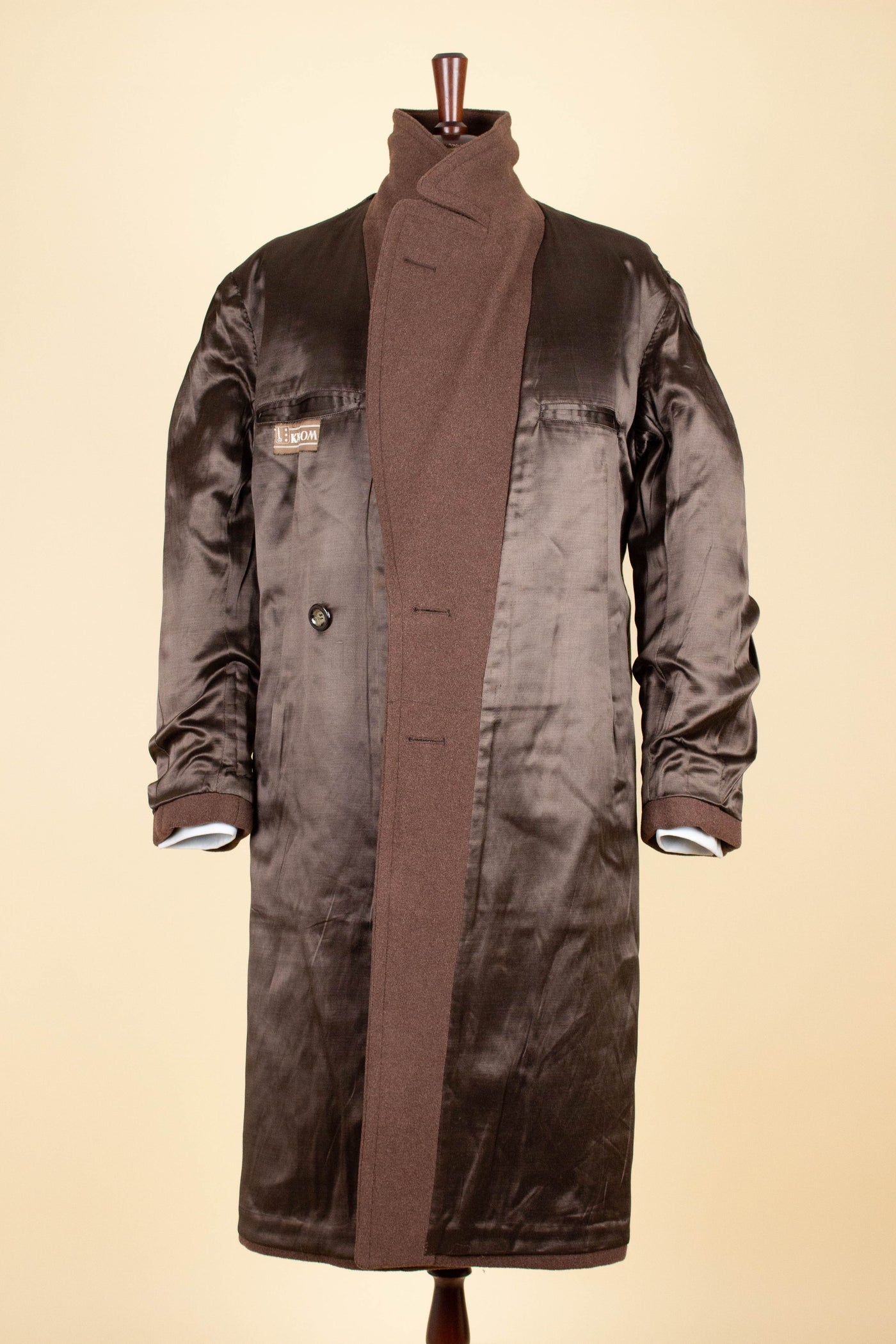 SWEDISH 1940S/1950S CHOCOLATE BROWN DOUBLE BREASTED SUIT BY KABOM. SIZE CA EU 46-48