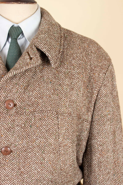SWEDISH 1940S BROWN HERRINGBONE BELTED TWEED JACKET. SIZE CA EU 48