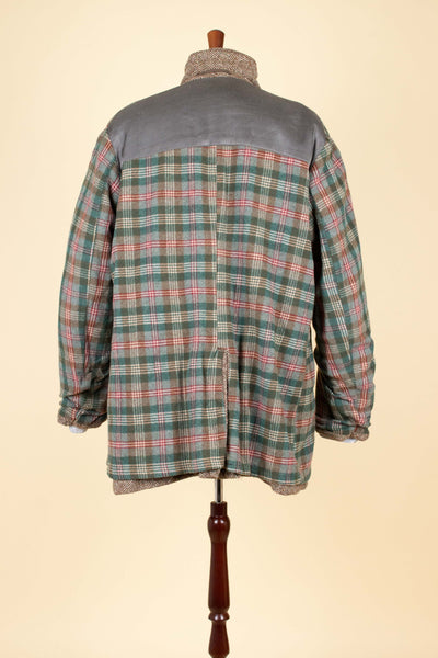 SWEDISH 1940S BROWN HERRINGBONE BELTED TWEED JACKET. SIZE CA EU 48