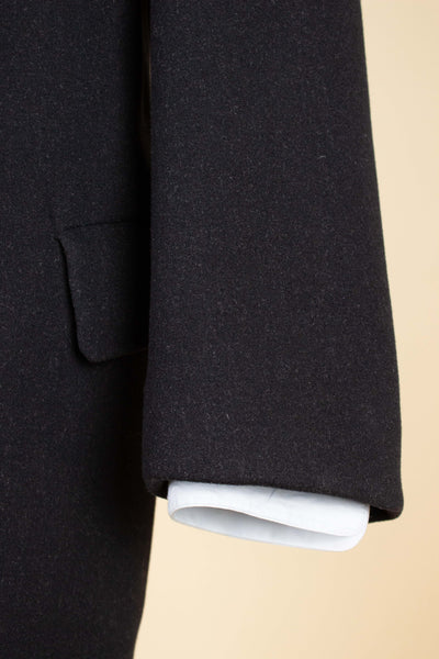 SWEDISH 1930S BLACK COVERT COAT. SIZE CA EU 50 SHORT