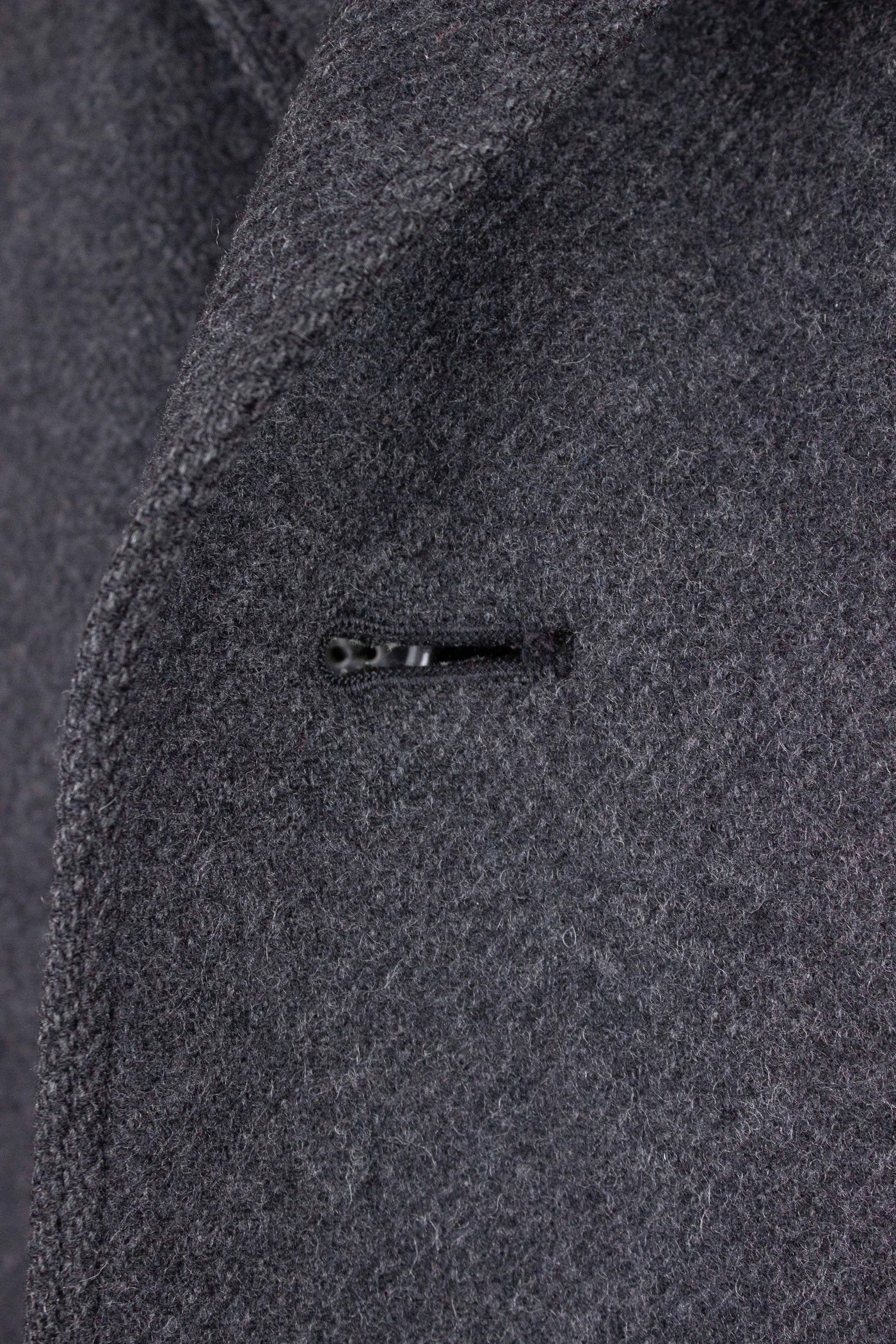 SWEDISH 1950S GREY RAGLAN OVERCOAT BY KABOM. SIZE CA EU 46-48