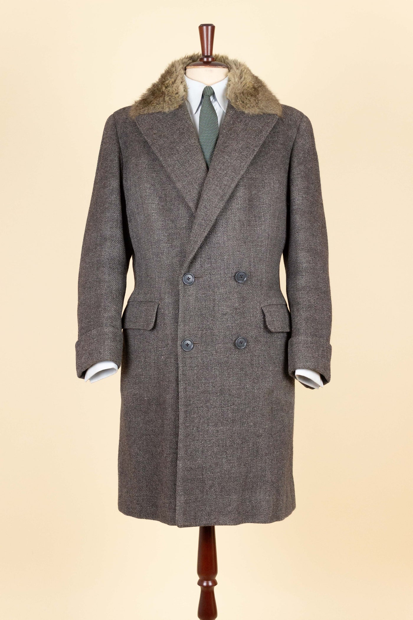 SWEDISH 1956 GREY HARRIS TWEED BESPOKE OVERCOAT WITH FUR COLLAR AND LINING. SIZE CA EU 44-46