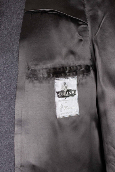 SWEDISH 1950S GREY RAGLAN SINGLE BREASTED OVERCOAT BY PINGVIN. SIZE CA EU 50