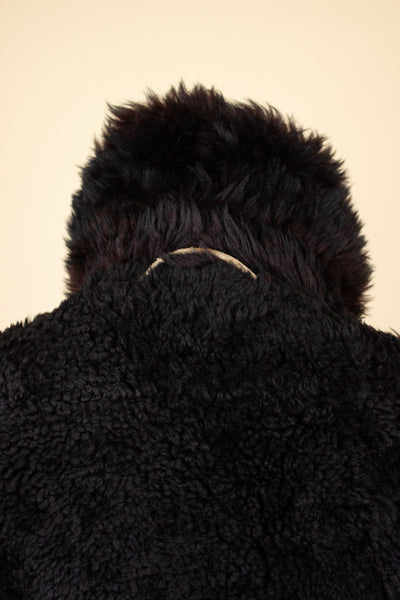 SWEDISH 1940S/1950S BLACK DOUBLE BREASTED SHORT OVERCOAT WITH FUR COLLAR AND LINING. SIZE CA EU 56