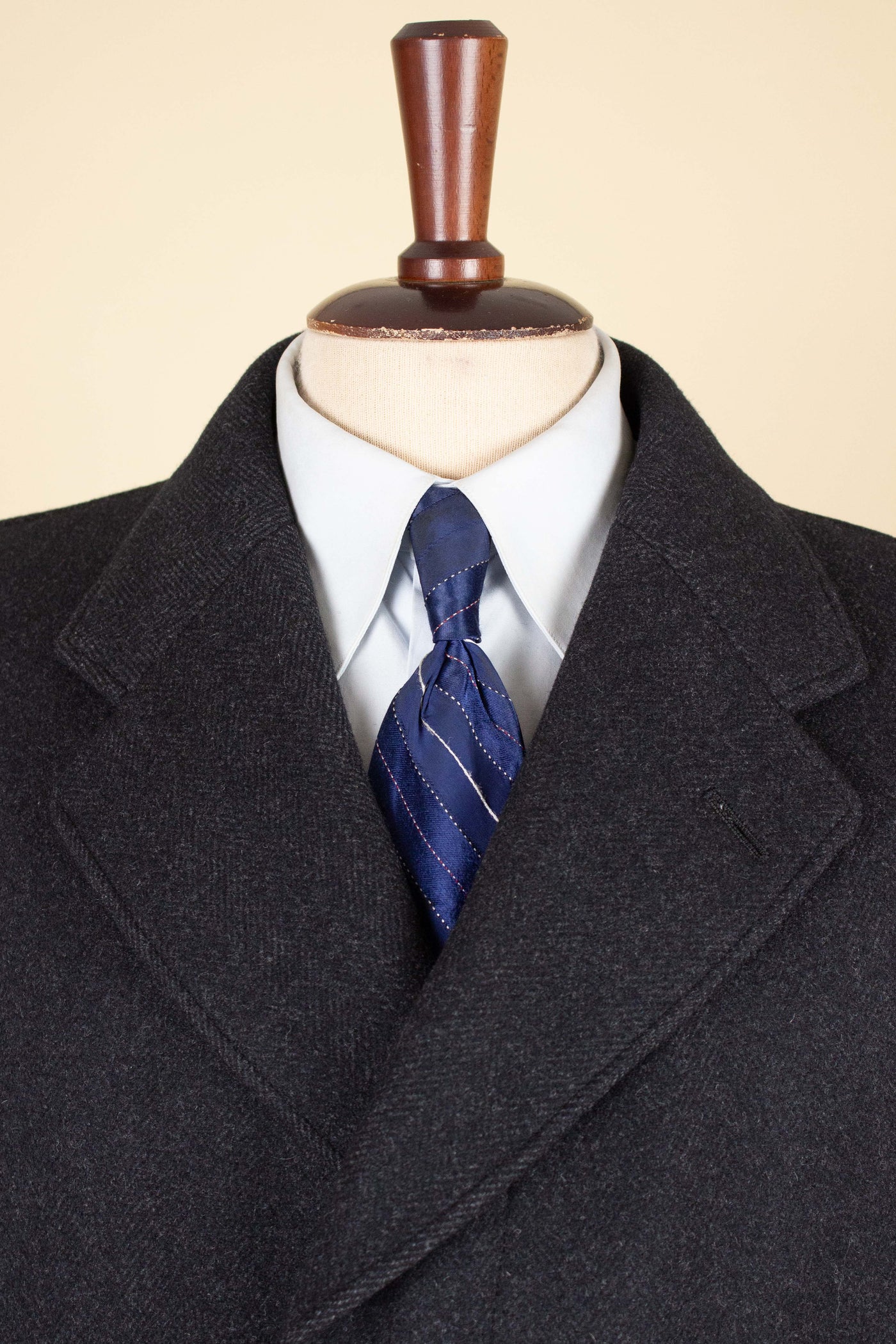 SWEDISH 1940S/1950S DARK GREY HERRINGBONE SINGLE BREASTED OVERCOAT BY ELSON. SIZE CA 48 SHORT